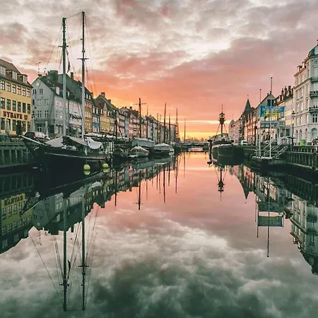 Spacious Centrally Located In Cph's Old Town Apartman