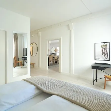Spacious Centrally Located In Cph's Old Town Koppenhága