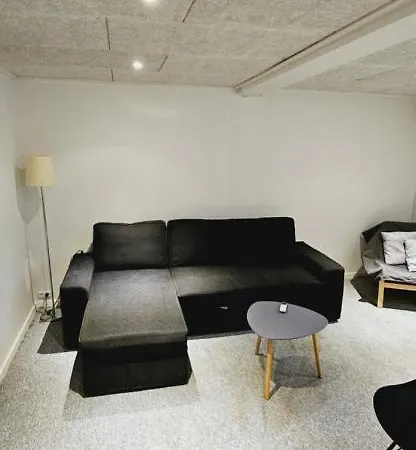 New York Basement Apartmán