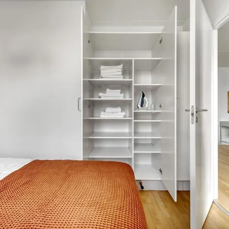 Amazing Two Bedroom In Urban Area Kopenhag