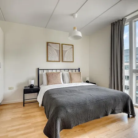 Amazing Two Bedroom In Urban Area Daire *