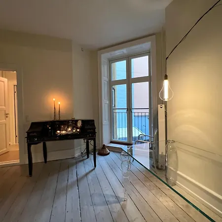 Outhentic * Copenaghen