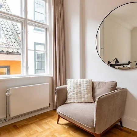 Lägenhet Rare 4br W Unique Details In Cph