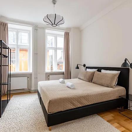 Lägenhet Rare 4br W Unique Details In Cph *
