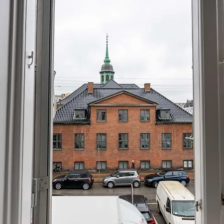Lägenhet Rare 4br W Unique Details In Cph
