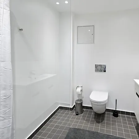 Cool 1-bed With Private Terrace Apartment