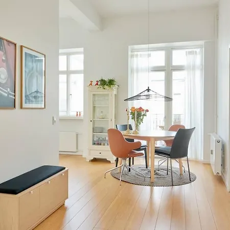 Location - Citycenter - Balcony * Köpenhamn