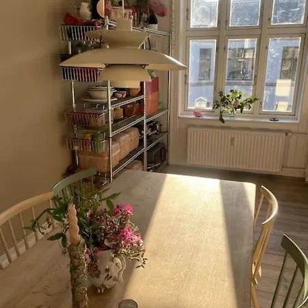 The Heart Of Norrebro Apartment, Sleeps 4 People Appartement *