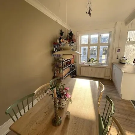 The Heart Of Norrebro Apartment, Sleeps 4 People
