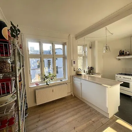 The Heart Of Norrebro Apartment, Sleeps 4 People Appartement *