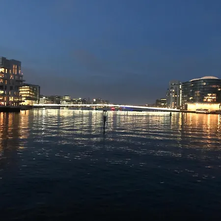 Luksuslejlighed Pa 7 Sal Med Elevator, Vestvendt Altan Og Udsigt Over Havn Og By Daire