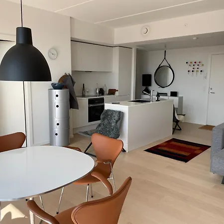 Luksuslejlighed Pa 7 Sal Med Elevator, Vestvendt Altan Og Udsigt Over Havn Og By Daire *