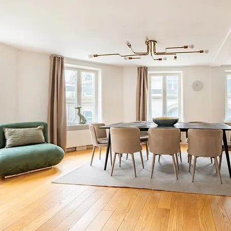 Sanders Regent - Chic Three-bedroom Near Square Copenaghen