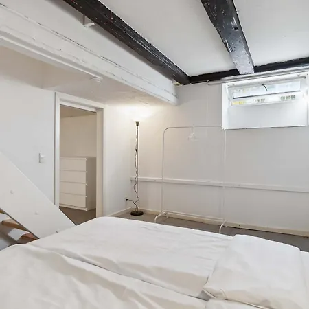 아파트 Charming Retreat Near *