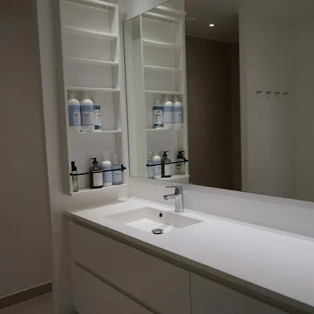 Luxe Retreat Апартаменты *