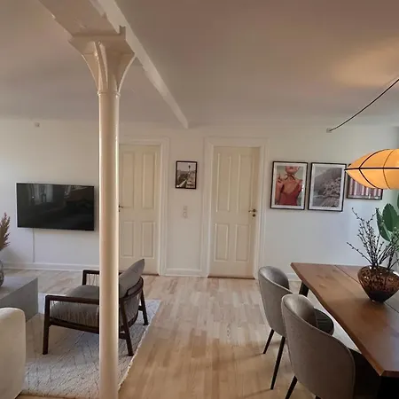 Apartman Lovstraede From 1 To 6 - Carolinas *