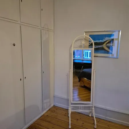 Cozy And Quiet In The Centre 78 Sqm *