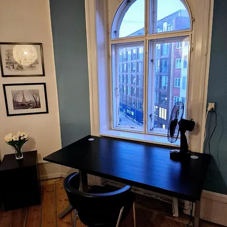 Apartment Cozy And Quiet In The Centre 78 Sqm