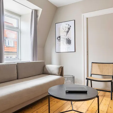 Lägenhet Rustic & Cozy 2br In Heart Of Cph By Stroget Köpenhamn