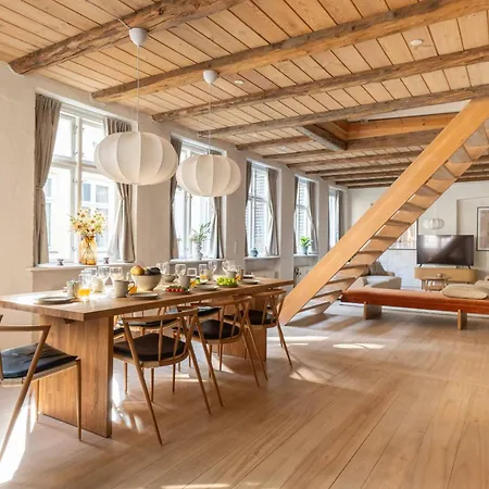 Charming 4br Duplex In Norrebro * Copenhagen