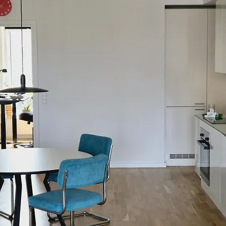 Spacious 120 Metres From Metro Apartamento Copenhaga