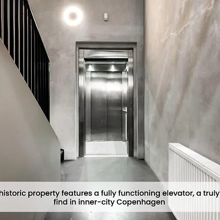 Sanders Leaves - Pleasant Four-bedroom In Downtown * קופנהגן