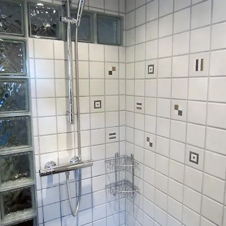 לינה וארוחת בוקר Hos Hanne Bach *