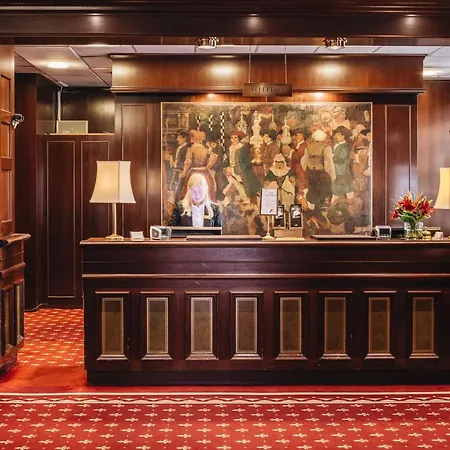 Profilhotels Plaza Отель 4*