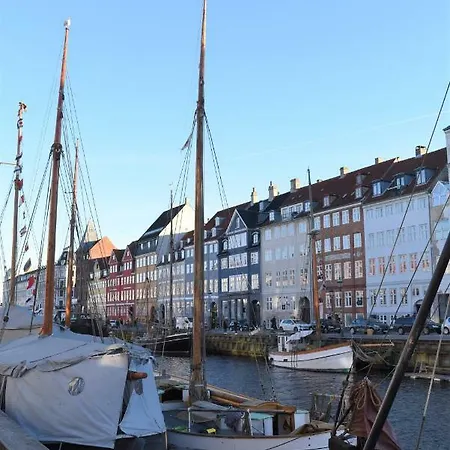 Lille Strandstraede Апартаменты