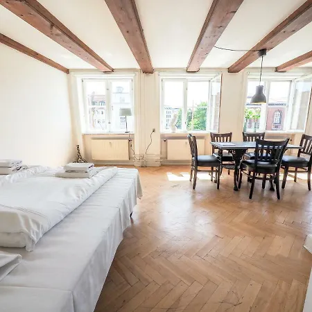 Authentic By Nyhavn Apartman *