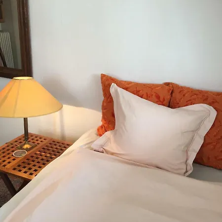 Korfuvej.rent.a.room بيت ضيافة 3*